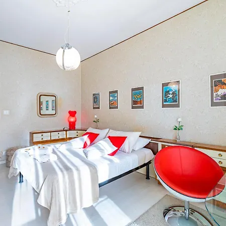 Apartment 70's Lovers In Turin