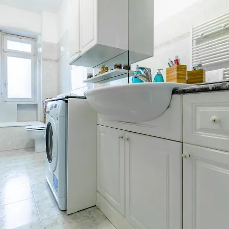 Apartment 70's Lovers In