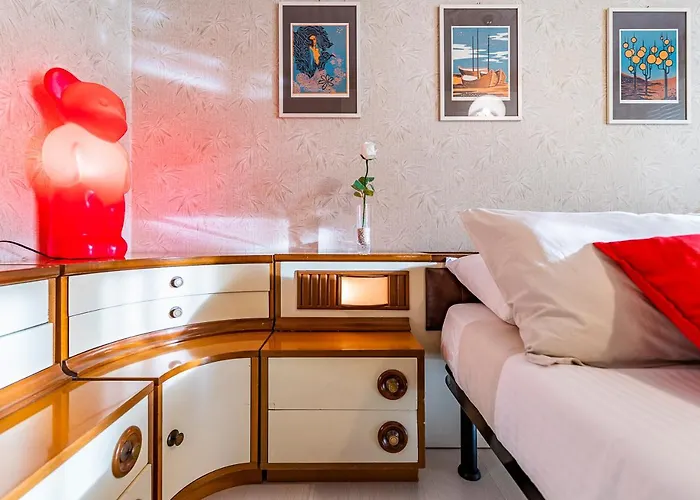 Apartman 70's Lovers In Torino
