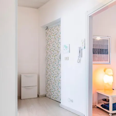 70's Lovers In Apartamento