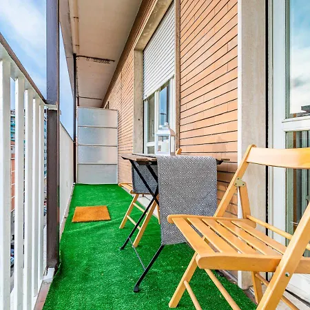 70's Lovers In Apartamento Turín